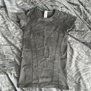lululemon/ivivva shirt